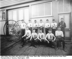 1886_Silsby_Hose_Reel_with_winning_hose_reel_team_1889