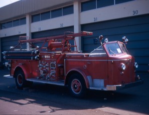 1951_LaFrance_at_auction_1973_shop_58_prior_to_disposal